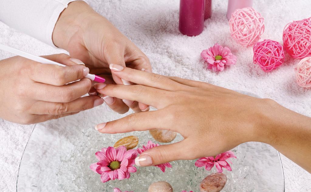 Malowanie paznokci /Nail painting Usunięcie lakieru hybrydowego /Removing hybrid nail polish 30 PLN 40 PLN Pielęgnacja dłoni i stóp /Hand and foot