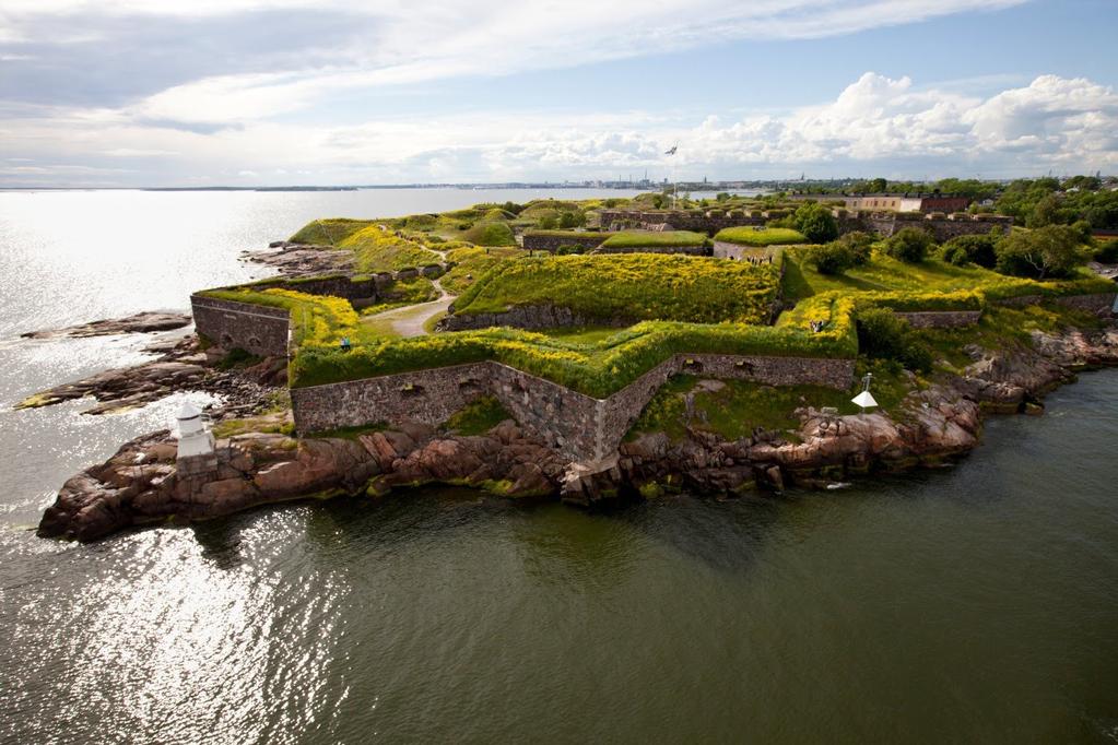 SUOMENLINNA Finlandia to jednak nie tylko Helsinki, ale i liczne atrakcje porozrzucane po terenie całego kraju.