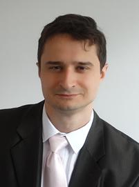 Witam Cię Czytelniku Nazywam się Zbigniew Stańczyk i jestem radcą prawnym, którego zamiłowanie skupiło się głownie na tematyce upadłości konsumenckiej.