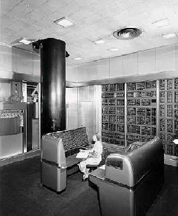 DALSZE UDOSKONALENIA Źródło : http://www.columbia.edu/cu/computinghistory/ssec.
