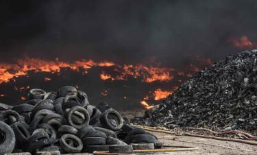 !!, Ontario, Kanada (1990) pożar 8 mln opon trwał 17 dni Problem jest nadal aktualny: Około 50