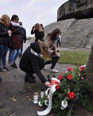 Następnie w Gimnazjum Publicznym im. Sprawiedliwych wśród Narodów Świata w Bełżcu wysłuchali programu artystycznego przygotowanego przez uczniów szkoły.