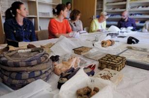 28 EDUKACJA Edukacja zajmuje szczególne miejsce w działalności Państwowego Muzeum na Majdanku.