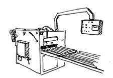 DTPC-I-71 710 mm 600 mm 90-710 mm 2200 mm 320 obr/min 5 mm - 40 mm / 1 obrót 12 sztuk 75 kw 5,5 kw 1700 x 2324 x 4250 (mm) ~ 12500 kg *bez wyposażenia PILARKA TARCZOWA dwustronna DPPA-III-50E