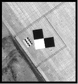 korpusu satelity na orbitę, czy inne czynniki związane m. in. z utratą wilgotności w wyniku próżni czy brakiem grawitacji, mogą rozregulować bardzo precyzyjną i czułą aparaturę systemu satelitarnego (Mulava, 2004).