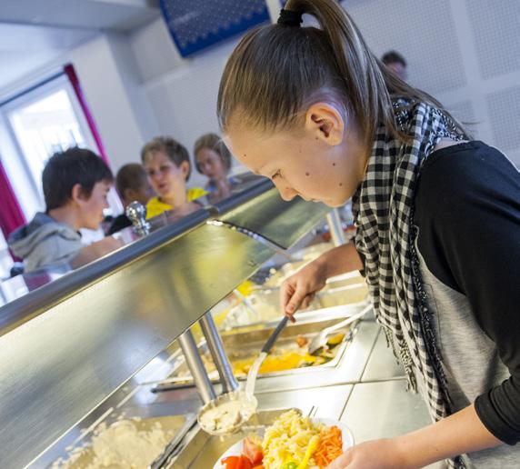 Edukacja Jak wygląda nauczanie i dzień w szkole Wszyscy uczniowie chodzą do szkoły od poniedziałku do piątku.