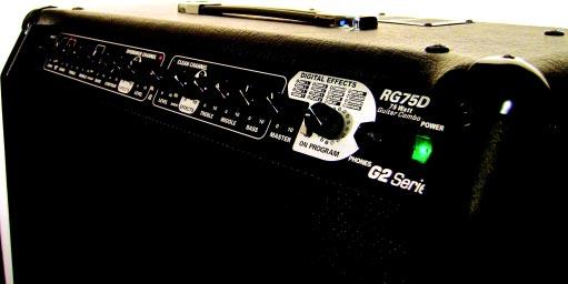 WRAŻENIA W wyglądzie testowanego wzmacniacza nie znalazłem nic wyjątkowego po prostu wzmacniacz gitarowy. Także obsługa testowanego urządzenia jest wyjątkowo prosta.