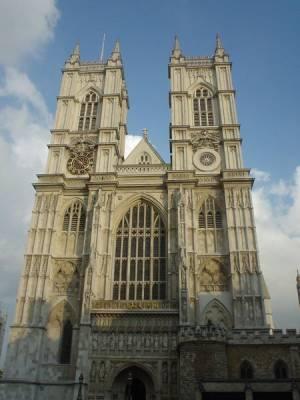 WESTMINSTER ABBEY Opactwo Westminsterskie to jedna z najbardziej znanych świątyni w Wielkiej Brytani.