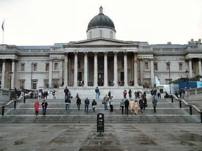 NATIONAL GALLERY Budynek National Gallery, czyli narodowej galerii Brytyjczyków znajduje się przy