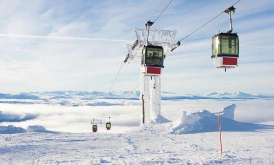atrakcją dla każdego, kto chciałby zaznać zimowego szaleństwa zarówno Szwedzkie kurorty zimowe słyną nie tylko z wyjątkowo bogatej infrastruktury na nartach, jak i na desce snowboardowej.