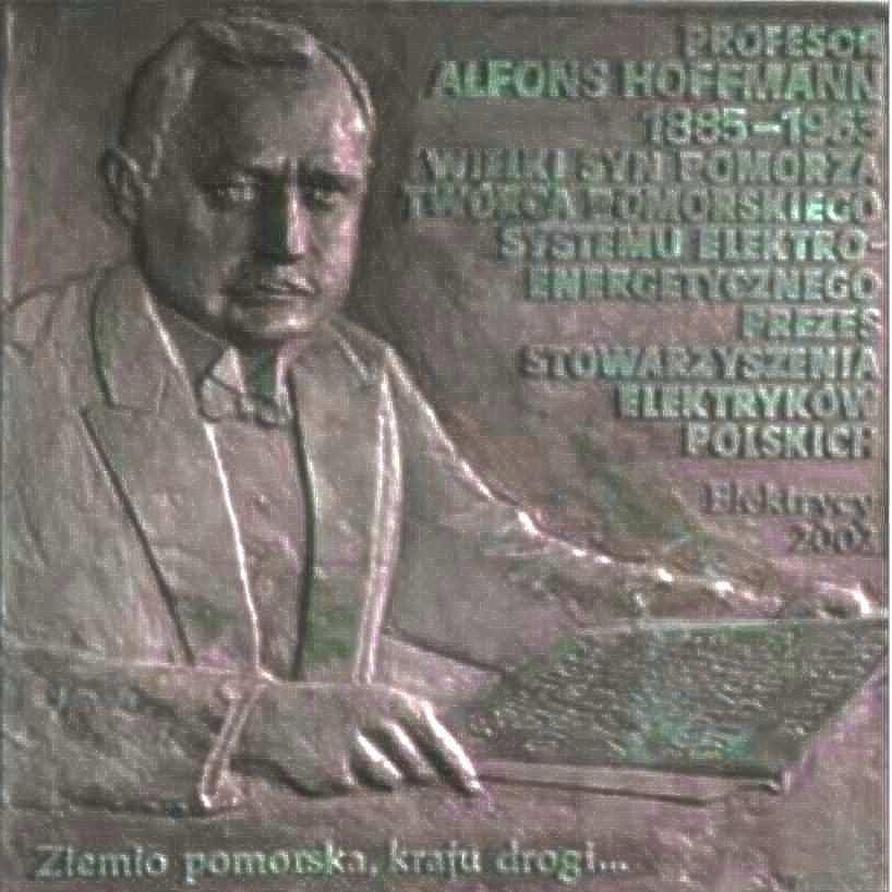 Jako dyrektor PEK Gródek zbudował w 1933 r. w Gródku fabrykę grzejników i innych odbiorników elektrycznych, która zatrudniała 500 osób.