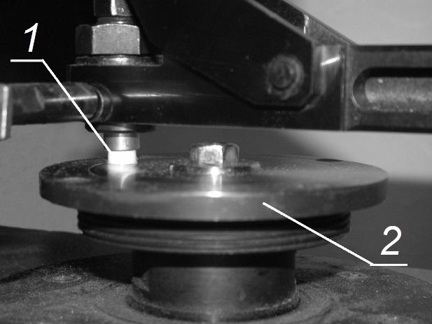 4-2016 T R I B O L O G I A 203 were constantly immersed in it. All measurements took place on the sliding distance s = 2500 m.