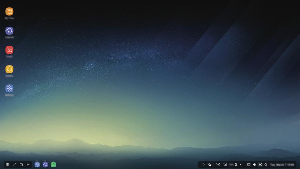 Aplikacje i funkcje Korzystanie z aplikacji Samsung DeX Na ekranie wyboru trybu dotknij URUCHOM APLIKACJĘ SAMSUNG DeX.