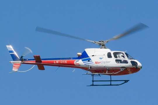 4.2. Przeprowadzone czynności Rysunek 31. Helikopter Dla analizowanego modelu karoserii helikoptera zostały przeprowadzone badania opływu elementu przez powietrze.