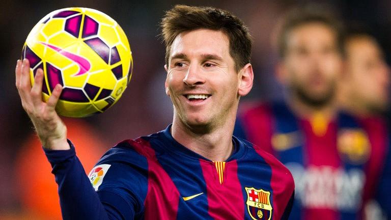 Lionel Messi stratę ponad 4,1 mln euro. Lionel Andres Messi urodzony 24 czerwca 1987r w Rosario.
