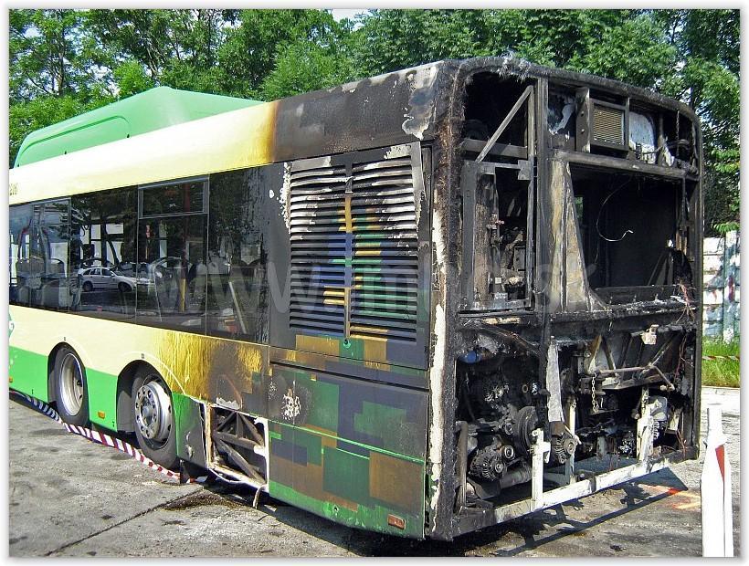 Autobus na CNG po pożarze