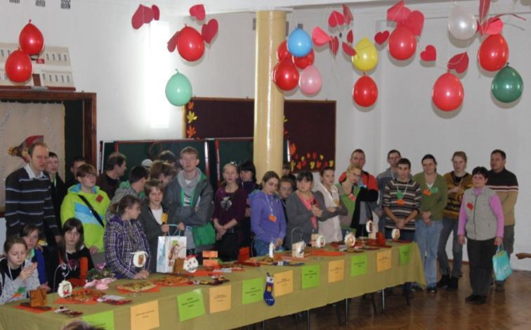 SZKOLNE OKRUCHY Numer 19 Strona 13 VIII Wojewódzki Konkurs z Techniki pt. Moje ręce mogą więcej Dnia 28.11.2012r.