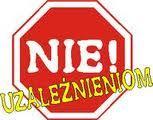 SZKOLNE OKRUCHY Numer 19 Strona 14 Mówimy NIE! uzależnieniom 13 grudnia odbyło się w auli spotkanie dla wszystkich uczniów ph. NIE! uzależnieniom. Pani pedagog przypomniała nam jakie są skutki nałogów i uzależnień, którym ulegają młodzi ludzie.