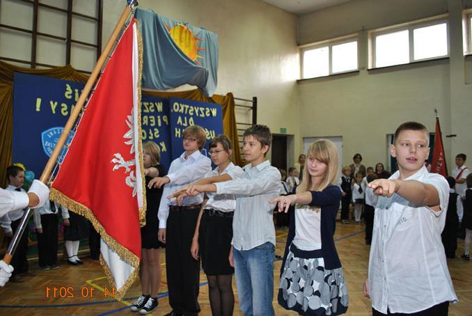 przedświąteczne spotkania przy wspólnym stole, dyskoteki i bal karnawałowy,
