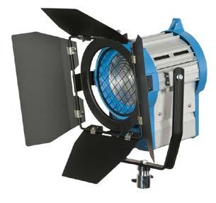 43 Lampa 650 W z soczewką Fresnela Moc: 650 W Średnica soczewki: ø 110 mm