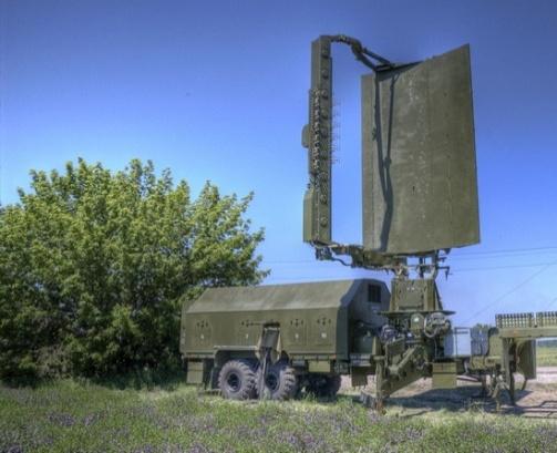 116 M. Łuszczyk możliwości zasięgowe innych systemów (np. systemów optoelektronicznych).