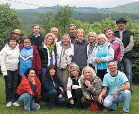 W ASNYM G OSEM NR 87 PREZENTACJE 7 To by³o w maju Stowarzyszenie Twórców Kultury w Tychach Piknik rodzinny Niedziela 13 V W Oœrodku Wypoczynkowym Paprocany cz³onkowie Stowarzyszenia Twórców Kultury w