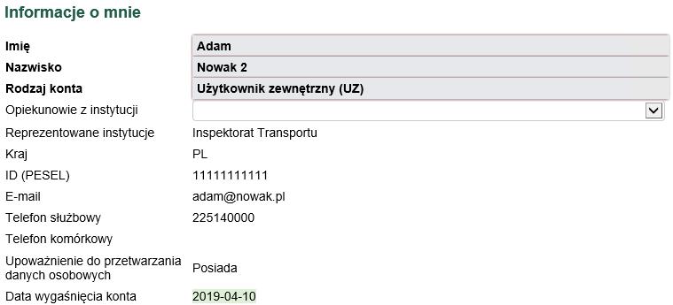 Opiekunowie z instytucji to lista rozwijalna przedstawiająca Administratora/-ów Uprawnień Instytucji (AUI) z instytucji, do których przynależy zalogowany użytkownik.