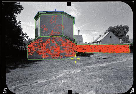 Bogus awa Kwoczy ska W obydwu przypadkach zdj cia naziemne - panchromatyczne - zosta y wykonane kamer metryczn UMK 10, a nast pnie zeskanowane na skanerze Digital Fotogrametric Scaner Delta-2 firmy