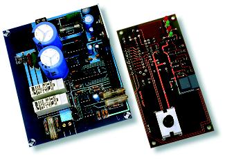 Programowany P zasilacz R O laboratoryjny J E K T Y Programowany zasilacz laboratoryjny, część 1 kit AVT 366 Prezentowany w artykule zasilacz ma nieco odmienn¹ konstrukcjí niø wszystkie dotychczas