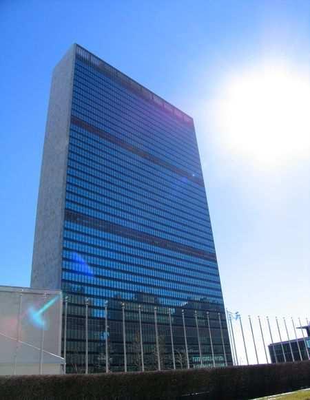 Siedziba: Biura główne (Sekretariat) Nowy Jork (USA) Biura pomocnicze: Genewa (Szwajcaria) Wiedeń (Austria) Nairobi (Kenia) Członkowie: 192 kraje z całego świata Nie należą do : Tajwan, Watykan,