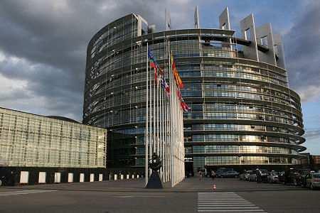STRUKTURA ORGANIZACYJNA UNII Parlament Europejski co 5 lat