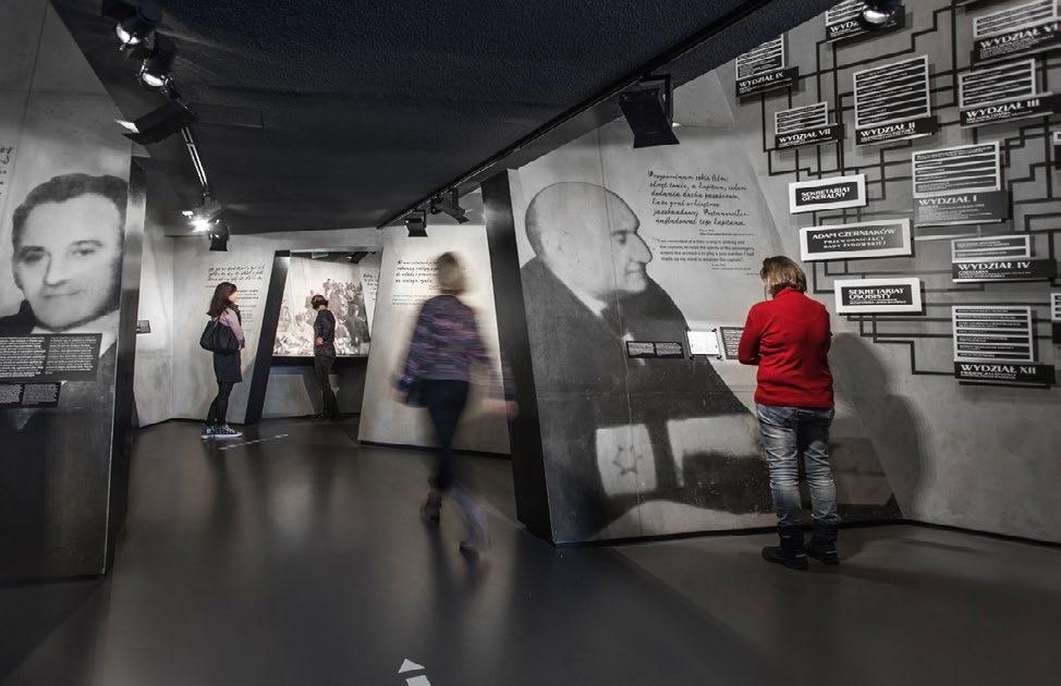 6. Warsaw Getto Gallery 7: Holocaust, 1939 1944 The Warsaw ghetto was the largest of the more than 600 ghettos in occupied Poland not only in size but also in population, with 450,000 Jews trapped