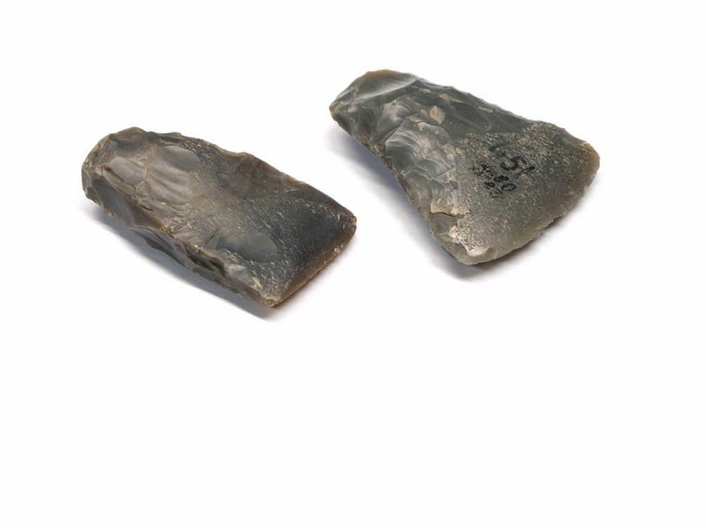 brązu (kultura mierzanowicka), kat. I.34 2 neolit (kultura amfor kulistych), kat. I.28 2 2 1 14.