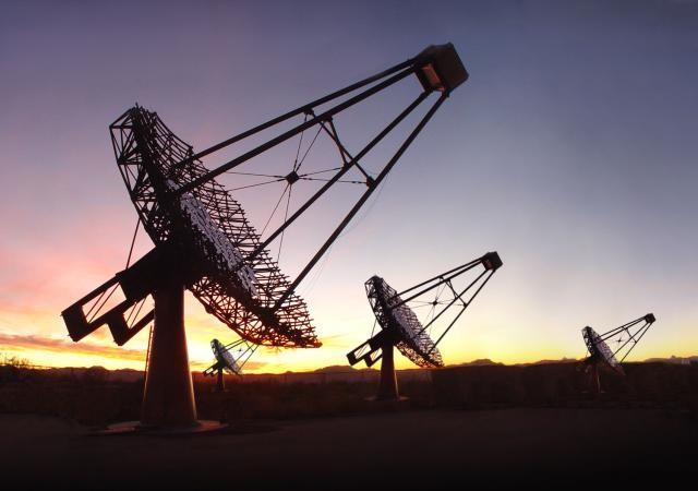 the Outback) - australijsko-japoński: cztery 10m teleskopy w Australii,