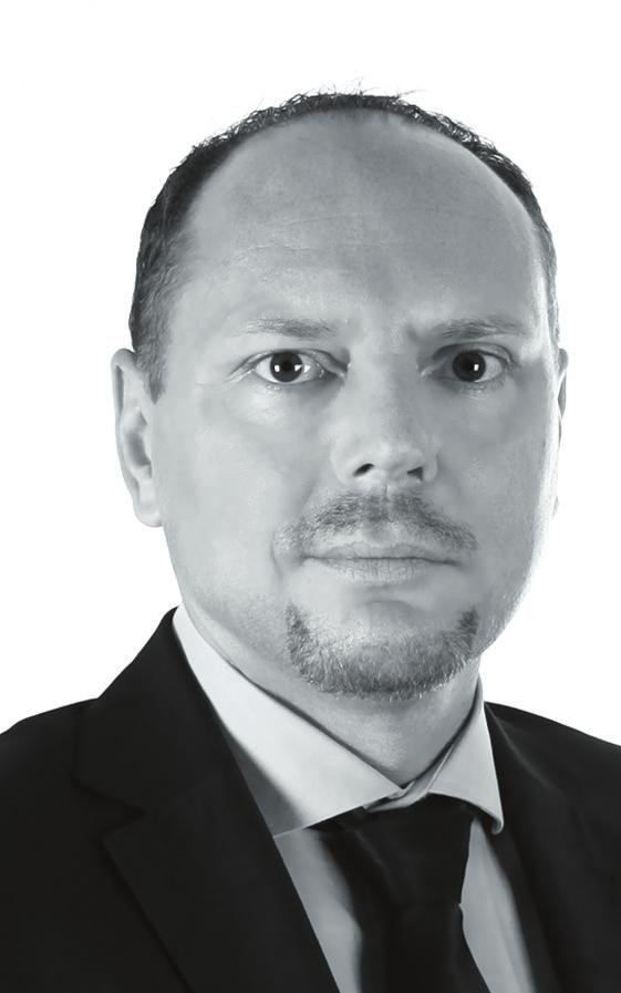 Administracji Dariusz Wójcik Member of the Board Logistics and Export Director Członek Zarządu Dyrektor ds.