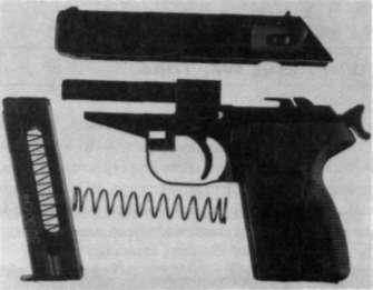 Jednocześnie, zastosowanie technologii tłoczenia oraz zgrzewania i lutowania Rys. 6.20- Podstawowe zespoły pistoletu wz.