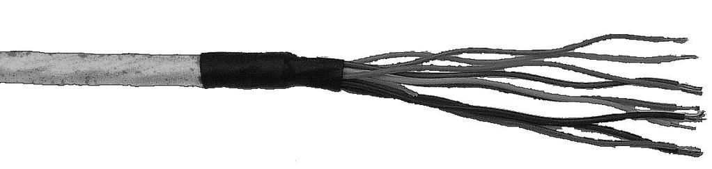 Nałożyć rurkę 40 mm osłony termokurczliwej na przewody i osłonę kabla. Rurka musi całkowicie zakryć przycięte końce przewodów odprowadzających. 4. Zidentyfikować przewody odprowadzające w kablu i połączyć je.