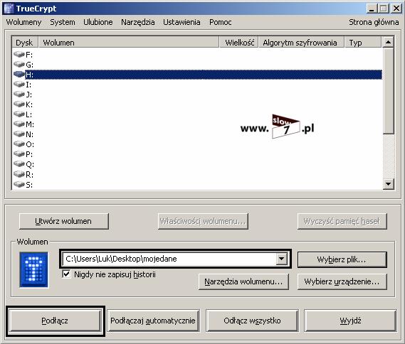 Rysunek 40 TrueCrypt proces formatowania wolumenu Wolumen TrueCrypta został utworzony i jest gotowy do użycia. By móc zacząć korzystać z utworzonego wolumenu, należy go zamontować.