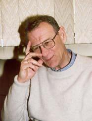 48 FOTON 89, Lato 2005 AK: Ja jeszcze pamiętam Profesora Weyssenhoffa, z Instytutu Fizyki UJ na Gołębiej... Chodził w długim płaszczu i ciemnym berecie na bakier.