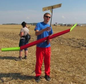 MATEUSZ KOPACZ Modelarz trudniący się głównie kategorią F1A. Kilkukrotny członek kadry narodowej i reprezentant Polski.