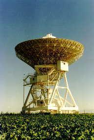 Pulsary Polski wkład w badaniach pulsarów W Toruniu zbudowany został, jeden z najwyższych w Europie, 32-metrowy radioteleskop w Katedrze Radioastronomii Uniwersytetu Toruńskiego.