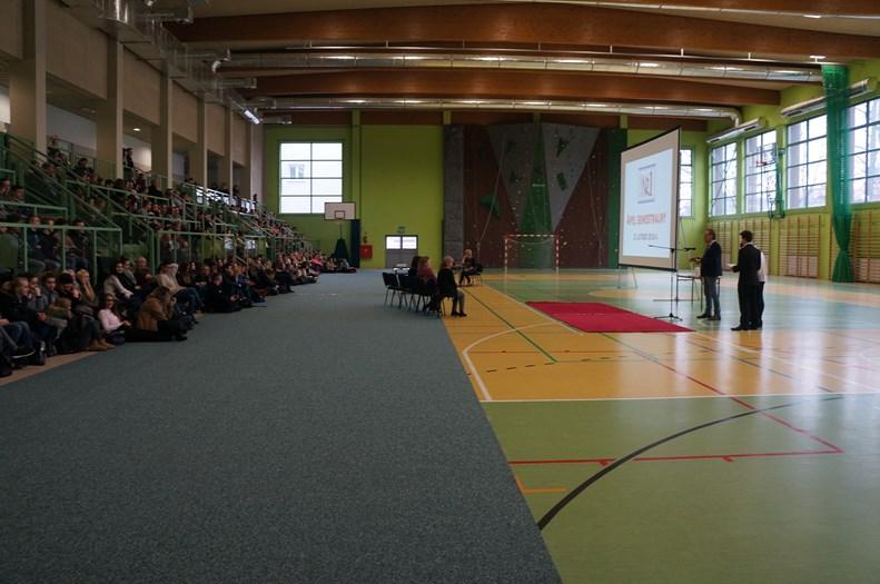 nr 1.Poznaliśmy ranking klas, nazwiska stypendystów oraz zapoznaliśmy się ze