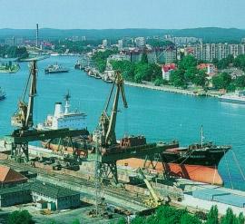 Other dry bulk cargo handled by the ports of Szczecin and Świnoujście include grain, other agribulks, aggregates, coke, dry and liquid chemicals, fertilizers, and minerals.