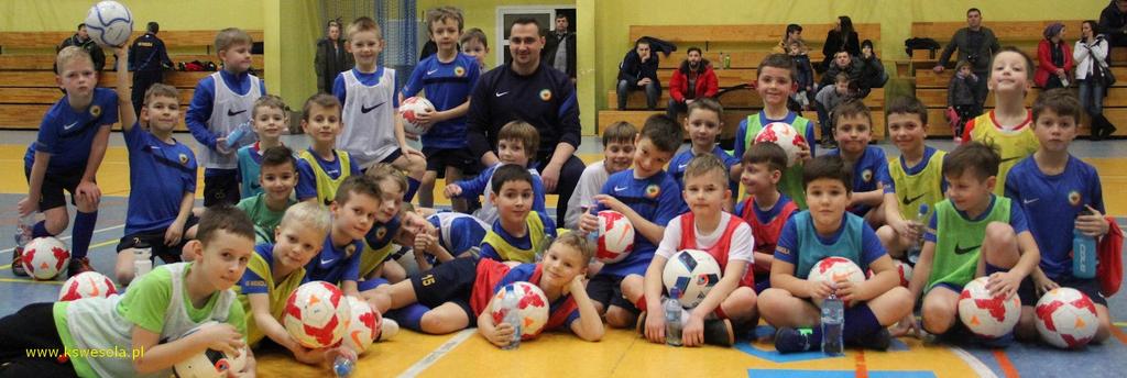 w grupie. Grupa 2010/11 Trener prowadzący-krzysztof Adamski (A), Kamil Pawlak (B, C od września) Grupa A powstała jeszcze w 2015 i skupia zawodników o najdłuższym stażu treningów.