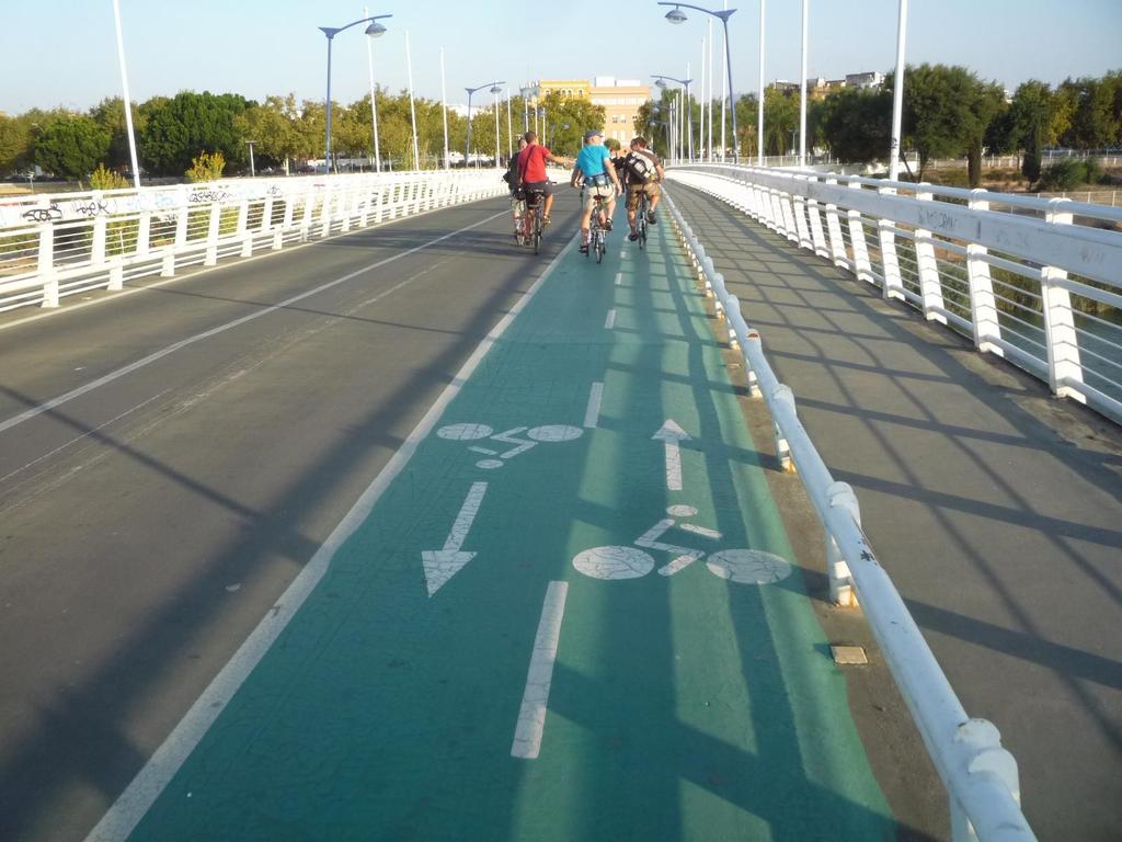 Do potrzeb cyklistów dostosowano także wszystkie mosty Marcin