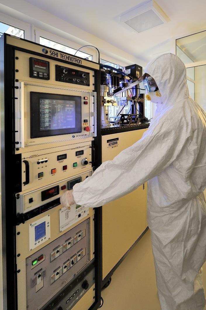 Sprzęt laboratoria technologiczne Dwa reaktory CVD umożliwiające m.in.