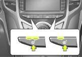 System bezpieczeństwa samochodu n Typ A n Typ B ojc033009 ojc035010 Podgrzewanie foteli (opcja) Służy do podwyższania temperatury foteli przednich przy niskiej temperaturze otoczenia.