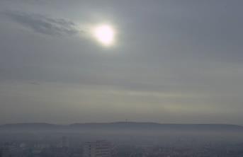 ALTOSTRATUS (As) Chmury Altostratus zbudowane są z kropelek wody i kryształów lodu.