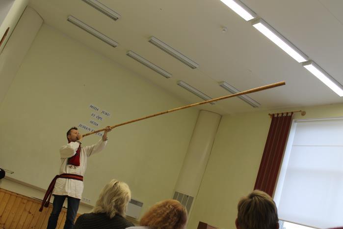 Hea kujutlusvõime korral võib täitsa tavalisest kabatšokist saada vahva lennuki, suvikõrvitsast pingviini ning ilukõrvits muutub nagu võluväel hoopis punkar Villuks!