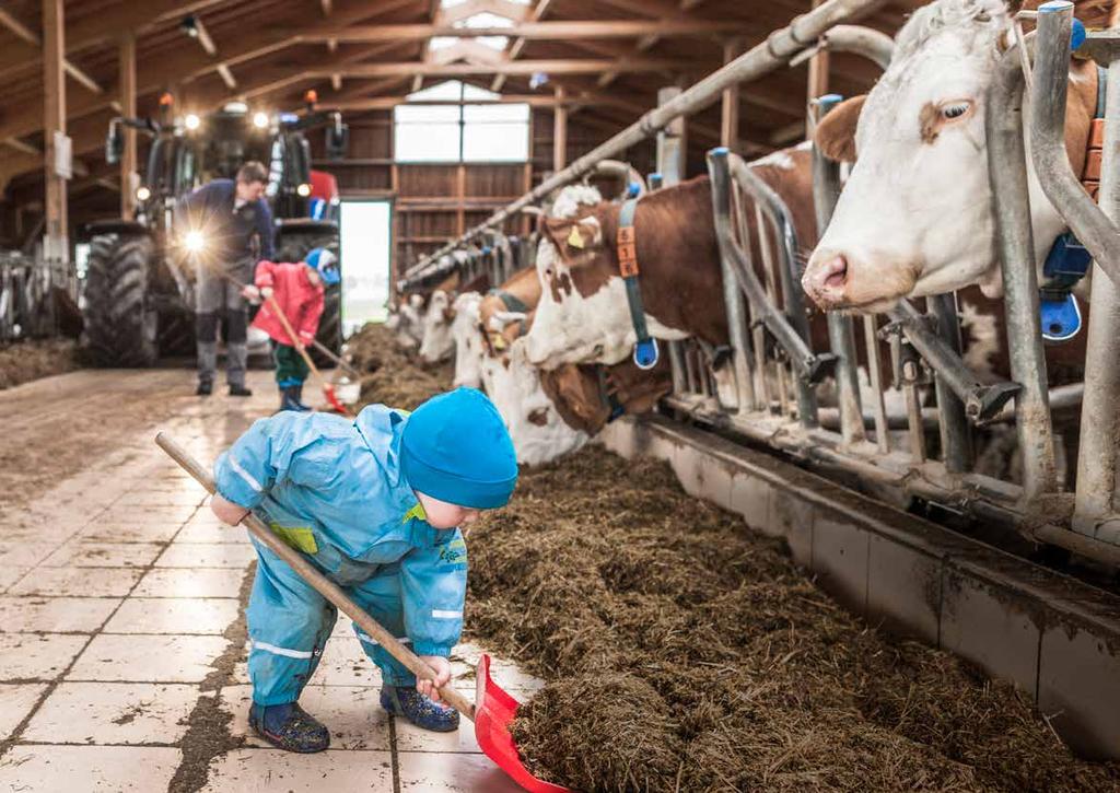 Tam, skąd pochodzimy, dobrze wiemy, czym jest praca w dzień i w nocy, latem i zimą. Rozumiemy, jak trudno sprostać wielu różnym zadaniom i wymaganiom, bez żadnych ustępstw.